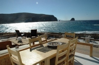 Outdoor lounge of Salt Suites, Milos
